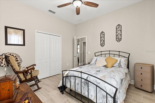 303 LAKE MARIANA PLACE, Auburndale, FL 33823