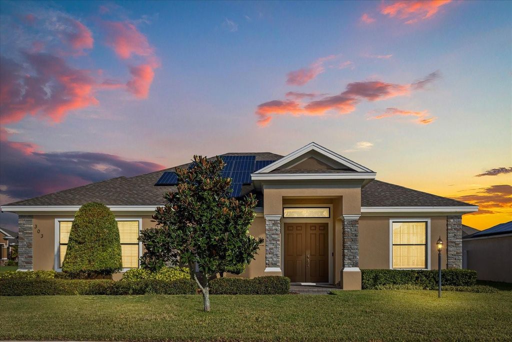 303 LAKE MARIANA PLACE, Auburndale, FL 33823