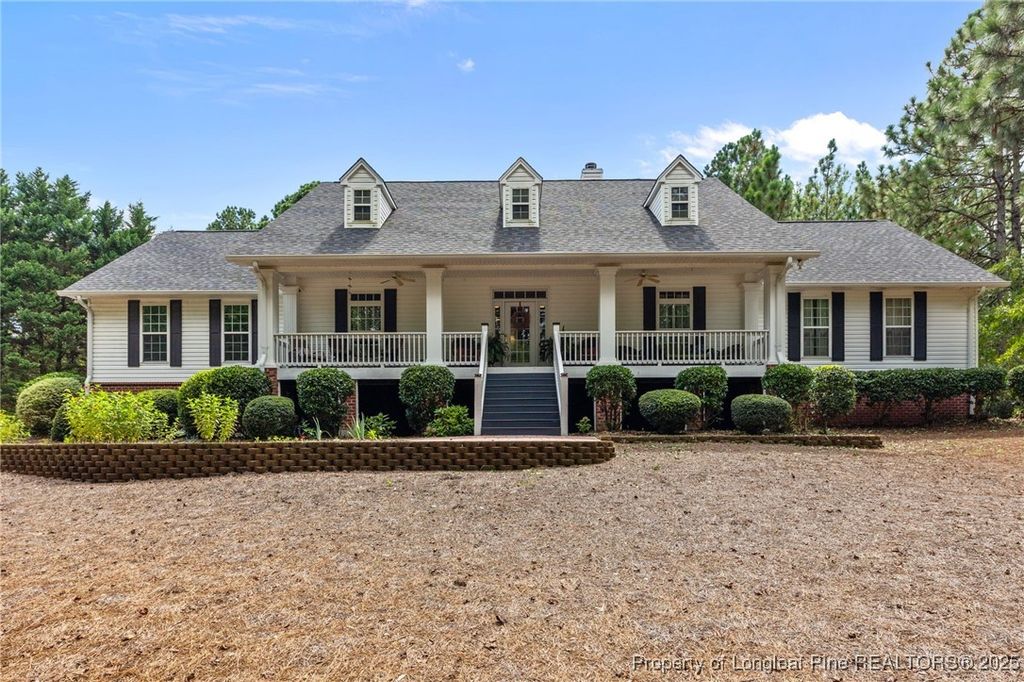 109 Sweetbriar Court, West End, NC 27376
