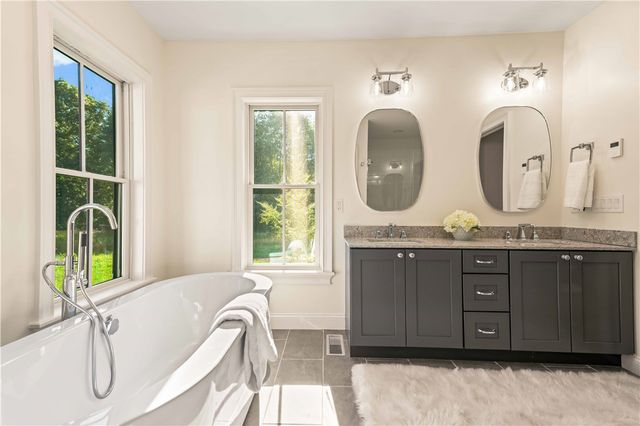 416 Bridgetown Road, South Kingstown, RI 02874
