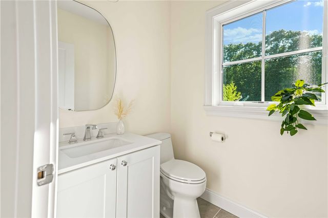 416 Bridgetown Road, South Kingstown, RI 02874