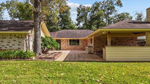 115 Valley Drive, Liberty, TX 77575