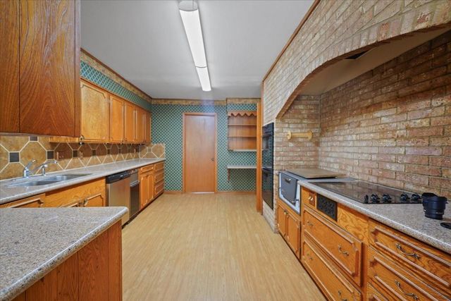 115 Valley Drive, Liberty, TX 77575