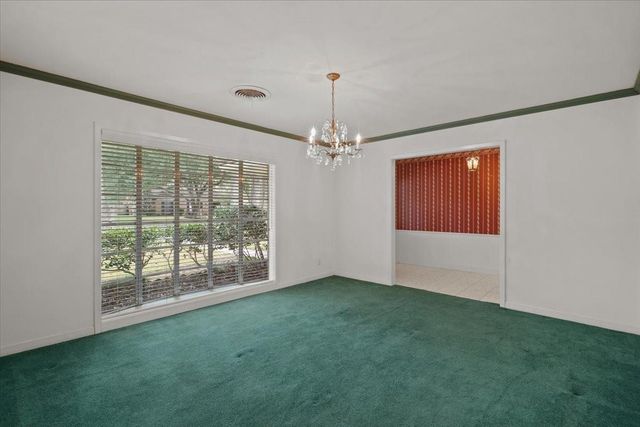 115 Valley Drive, Liberty, TX 77575