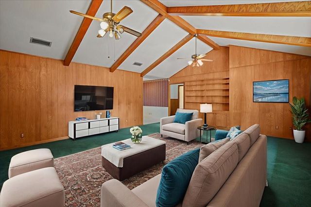 115 Valley Drive, Liberty, TX 77575