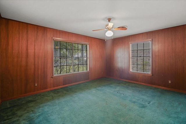 115 Valley Drive, Liberty, TX 77575