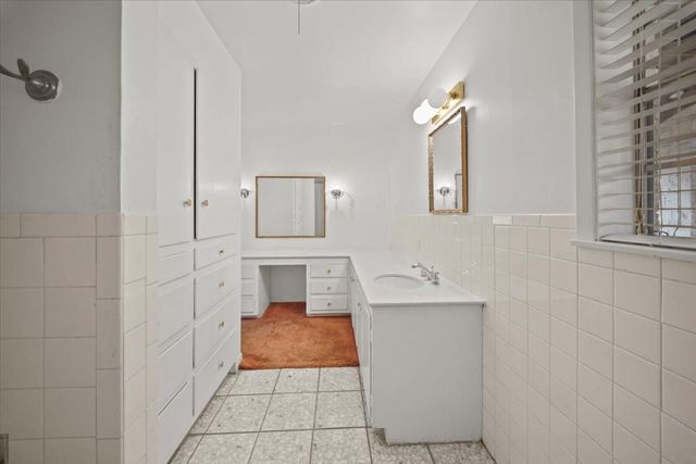 115 Valley Drive, Liberty, TX 77575