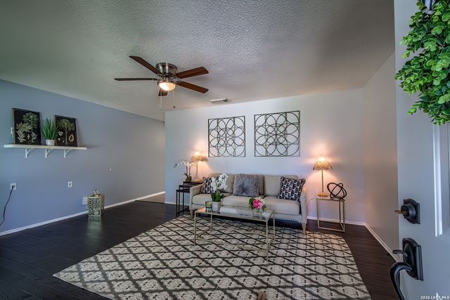 4611 Desert Poppy, San Antonio, TX 78247