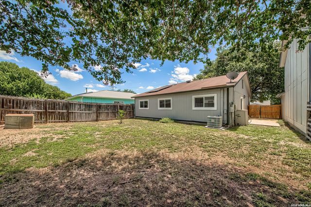 4611 Desert Poppy, San Antonio, TX 78247
