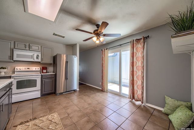 4611 Desert Poppy, San Antonio, TX 78247