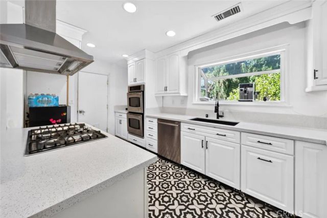 411 Fordland Avenue, La Verne, CA 91750