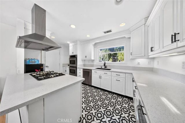 411 Fordland Avenue, La Verne, CA 91750