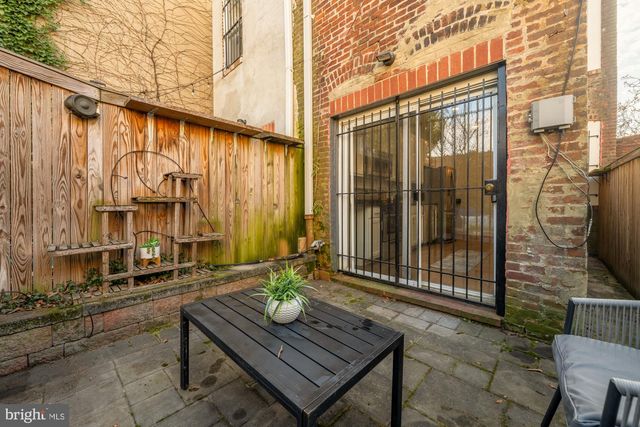 706 L ST SE, Washington, DC 20003