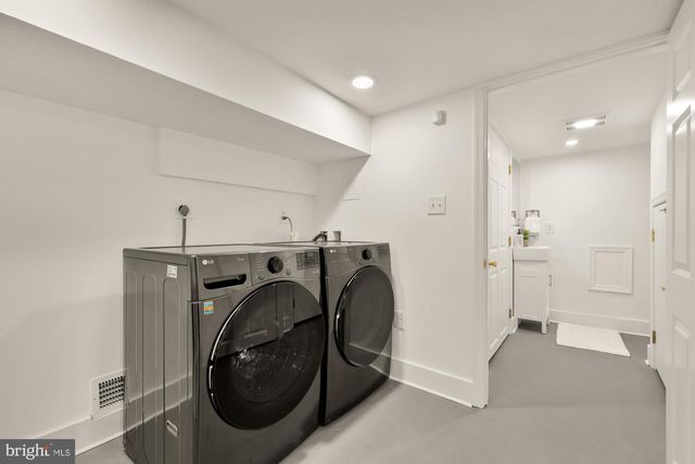 706 L ST SE, Washington, DC 20003