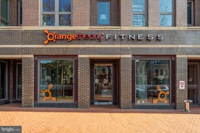 706 L ST SE, Washington, DC 20003