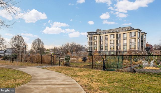 706 L ST SE, Washington, DC 20003