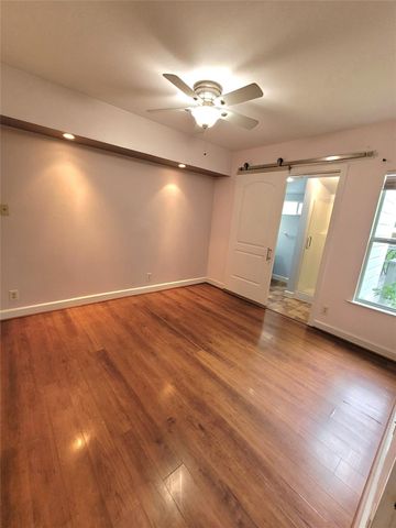 1106 Austin ST, Bastrop, TX 78602