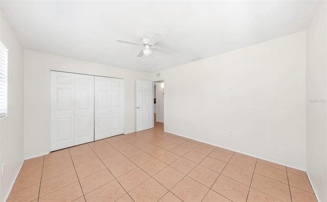 11234 68TH AVENUE N, Seminole, FL 33772
