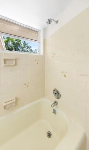 11234 68TH AVENUE N, Seminole, FL 33772
