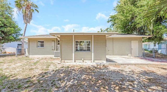 11234 68TH AVENUE N, Seminole, FL 33772
