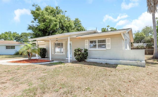 11234 68TH AVENUE N, Seminole, FL 33772