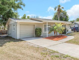 11234 68TH AVENUE N, Seminole, FL 33772