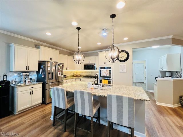 7924 Heatherglen Drive, Mentor, OH 44060