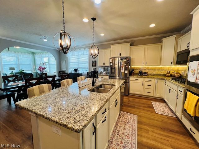 7924 Heatherglen Drive, Mentor, OH 44060