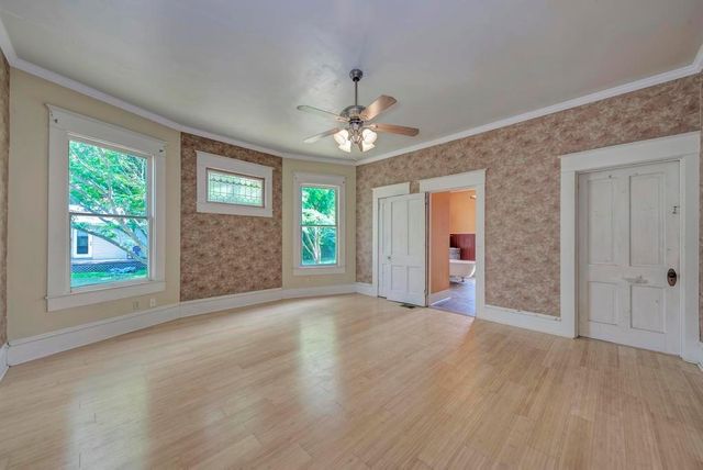 904 S Walnut ST, Georgetown, TX 78626