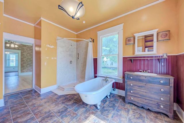 904 S Walnut ST, Georgetown, TX 78626