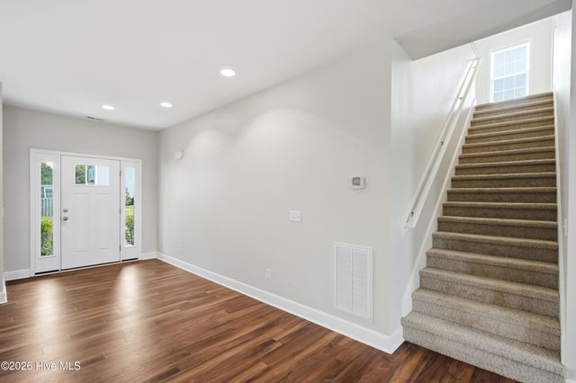 447 Avendale Drive, Rocky Point, NC 28457