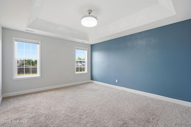 447 Avendale Drive, Rocky Point, NC 28457