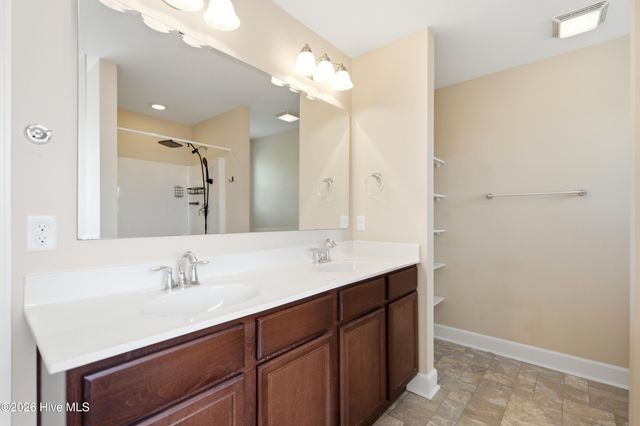 447 Avendale Drive, Rocky Point, NC 28457