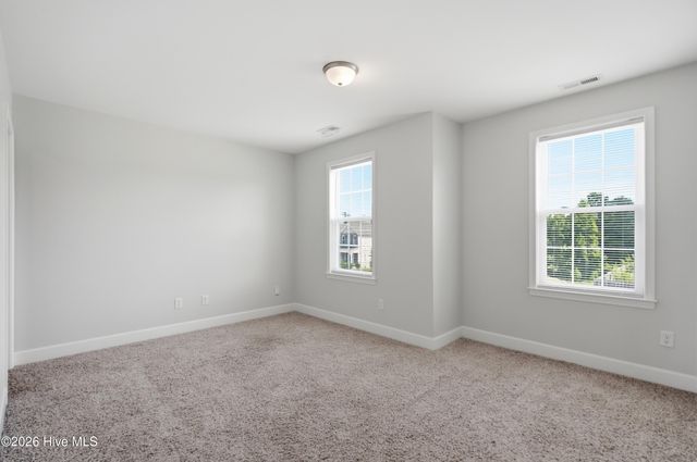 447 Avendale Drive, Rocky Point, NC 28457