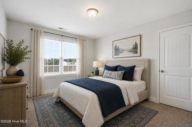 447 Avendale Drive, Rocky Point, NC 28457