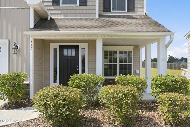 447 Avendale Drive, Rocky Point, NC 28457