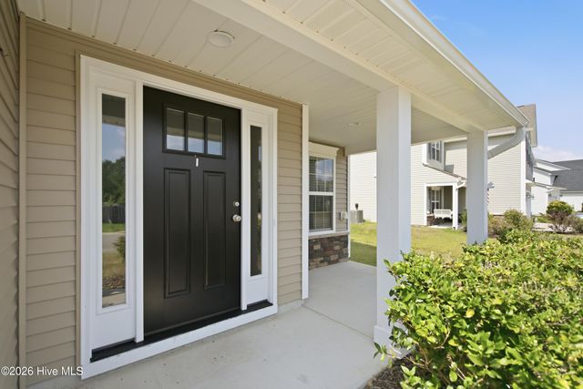 447 Avendale Drive, Rocky Point, NC 28457