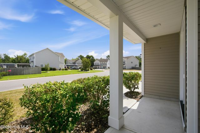 447 Avendale Drive, Rocky Point, NC 28457