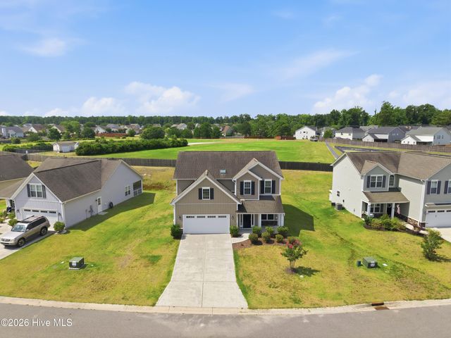 447 Avendale Drive, Rocky Point, NC 28457