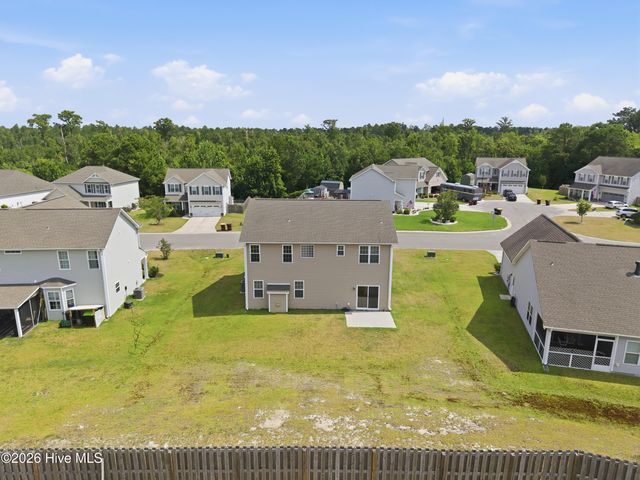 447 Avendale Drive, Rocky Point, NC 28457