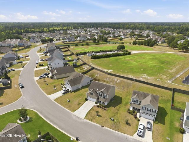 447 Avendale Drive, Rocky Point, NC 28457