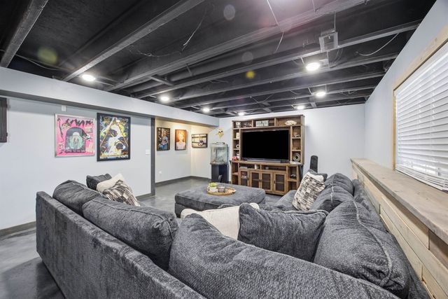 10807 W 35th, Wichita, KS 67215