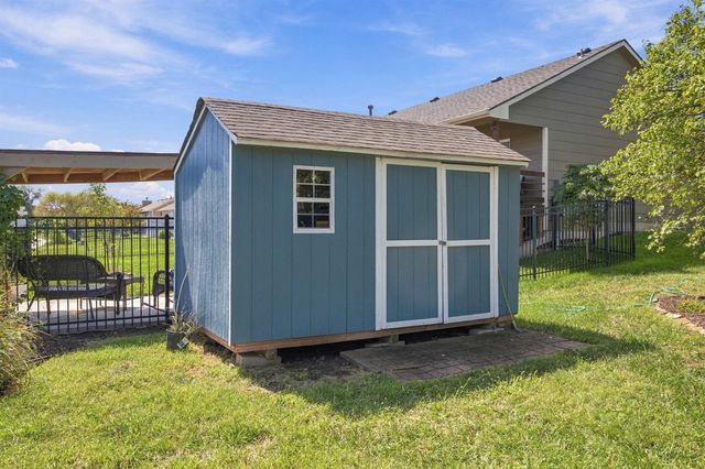 10807 W 35th, Wichita, KS 67215