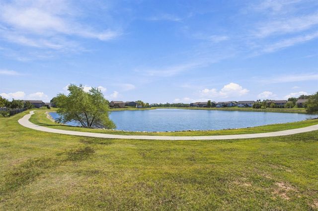 10807 W 35th, Wichita, KS 67215