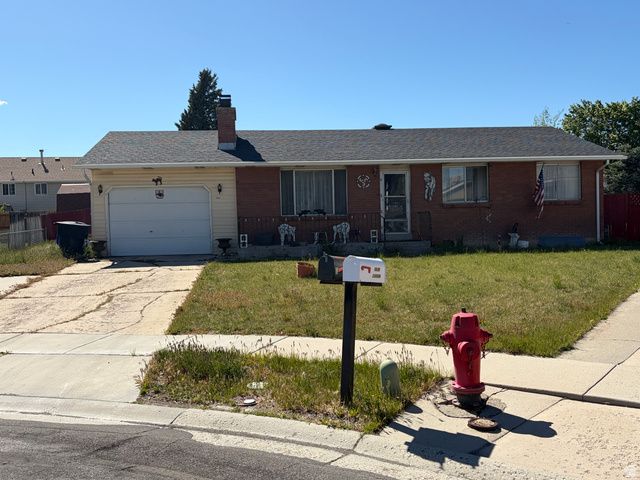5046 W MOONFLOWER CIR, Salt Lake City, UT 84118