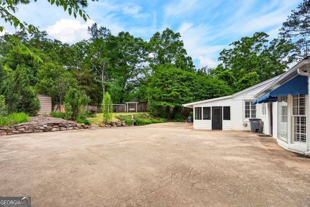 603 Piney Woods Drive, Lagrange, GA 30240
