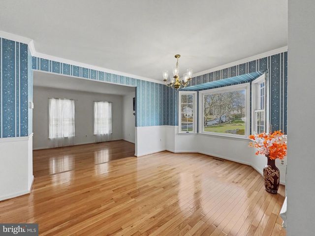 3823 GROSVENOR DR, Ellicott City, MD 21042