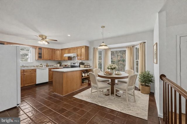 3823 GROSVENOR DR, Ellicott City, MD 21042