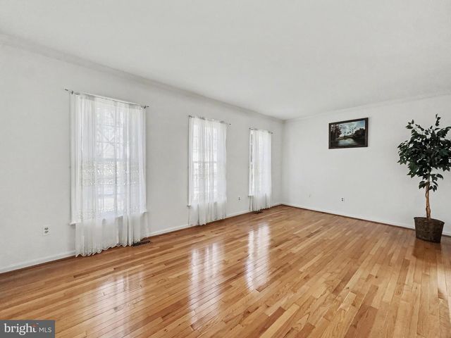 3823 GROSVENOR DR, Ellicott City, MD 21042