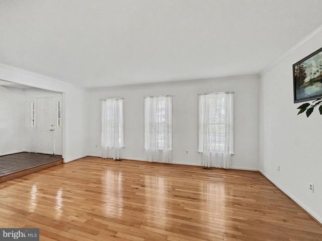 3823 GROSVENOR DR, Ellicott City, MD 21042